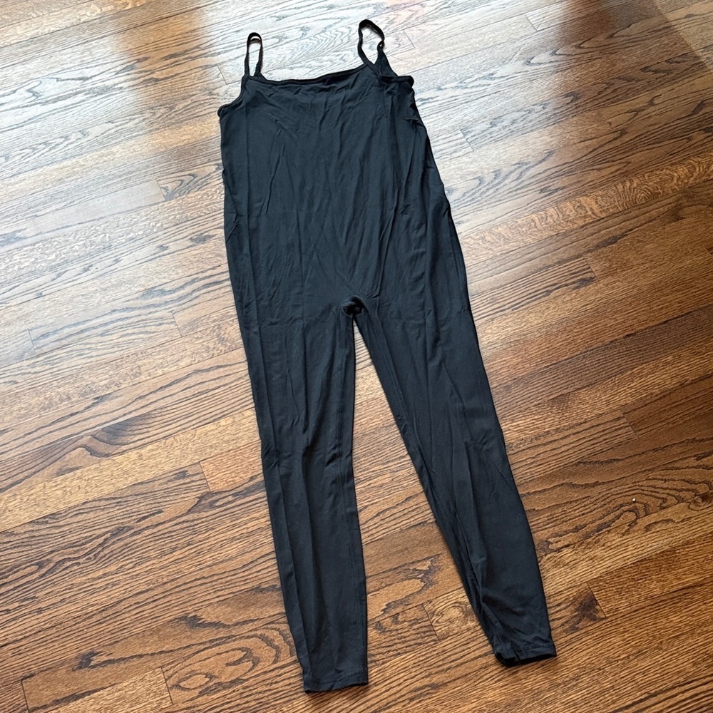 E GAPBody Bodysuit Small Basic Minimalist Elegant Black Women's Active